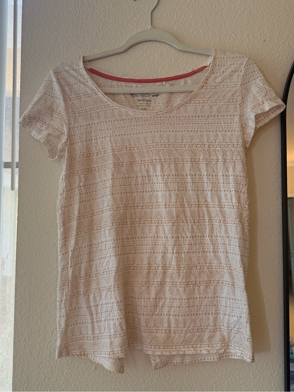 Toad&Co Ivory Short-Sleeve Scoop Neck Tee with Subtle Stripe Texture